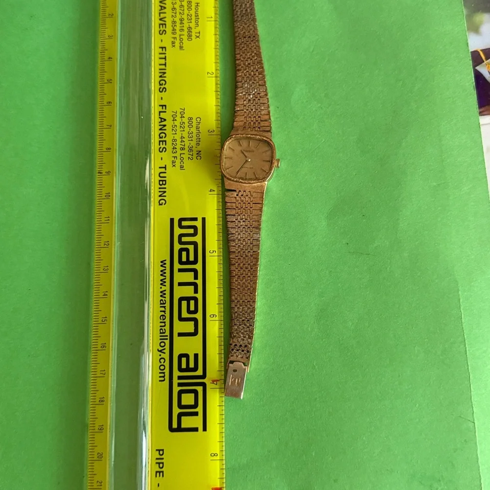 Tissot Watch Manual 20.5mm Women's‎ Gold Plated Dial Swiss Made Square 4211
